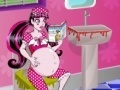 Juego Pregnant Draculaura Bathroom Cleaning